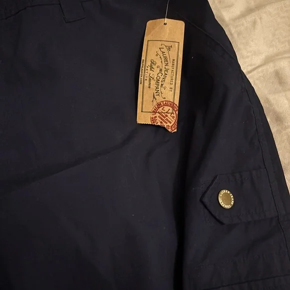 The color is navy and the brand is Polo Ralph Lauren - Picture 4 of 4